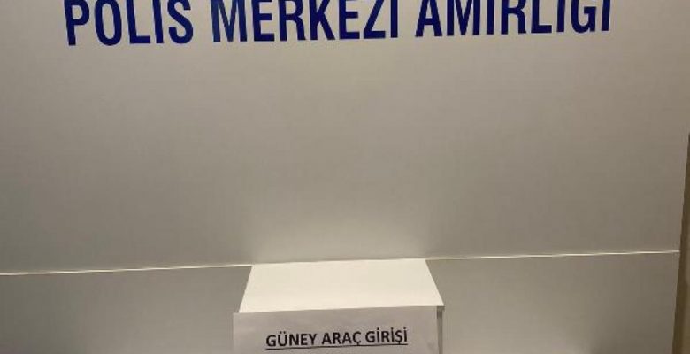 Otogarda düzmece dolar ve kaçak içki operasyonu