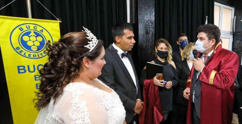 Pandemide İzmir’in nikâh yükünü Buca çekti