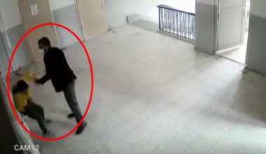 Son Dakika: Aksaray’ın Ortaköy ilçesinde öğrenciye şiddet uygulayan öğretmen vazifeden alındı Son Dakika: Aksaray’ın Ortaköy ilçesinde öğrenciye şiddet uygulayan öğretmen vazifeden alındı