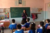 Son Dakika: Cumhurbaşkanı Erdoğan muştuyu verdi! Öğretmenlerin maaşına ve özlük hakkına tesir edecek teklif Meclis’e sunuldu