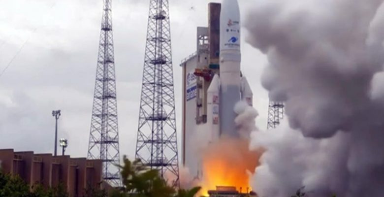 Son Dakika! NASA 10 milyar dolara mal olan dünyanın en büyük uzay teleskobu James Webb’i uzaya fırlattı