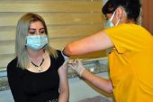 Son Dakika: Sıhhat Bakanlığı, koronavirüs aşılarının son kullanma tarihinin geçtiği savlarını yalanladı