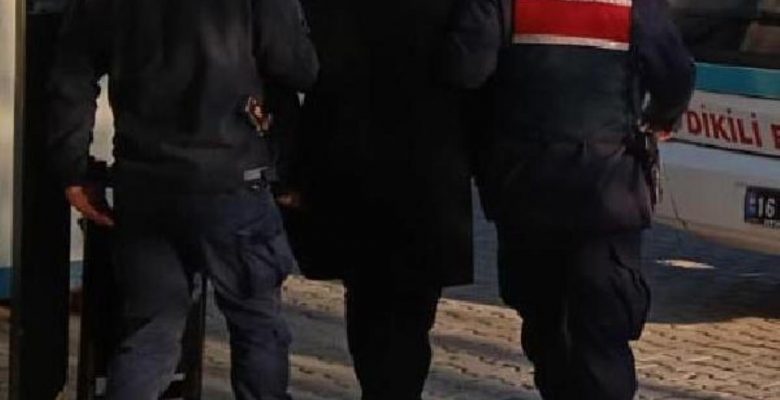 Tekneyle yurt dışına kaçarken yakalanan 26 şahsa FETÖ tutuklaması