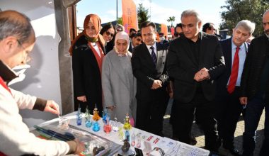Tuzla Belediyesi, Türkiye’nin yedi bölgesinden gelen ustalarla gençleri buluşturuyor