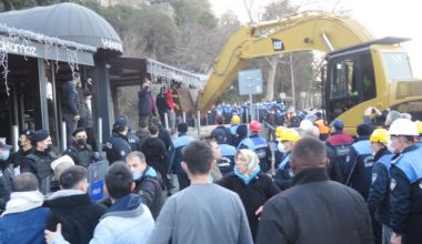 Üsküdar’da olaylı yıkım! Kafe çalışanları ile zabıta birbirine girdi